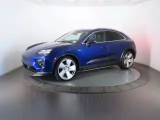 2024 Porsche Macan Macan 4 Electric's photo