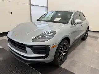 2025 Porsche Macan Base's photo