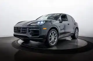 2026 Porsche Cayenne Base's photo