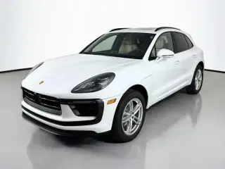 2026 Porsche Macan T photo 5