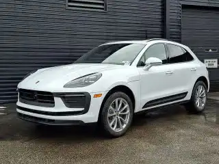 2025 Porsche Macan T's photo