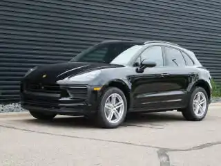 2026 Porsche Macan T's photo
