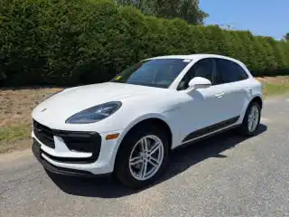 2023 Porsche Macan Base's photo