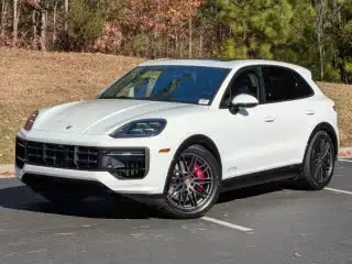2026 Porsche Cayenne GTS photo 1