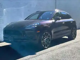 2026 Porsche Macan T's photo