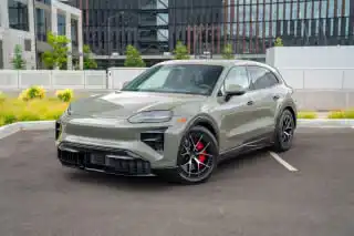 2026 Porsche Cayenne Cayenne Turbo Electric's photo