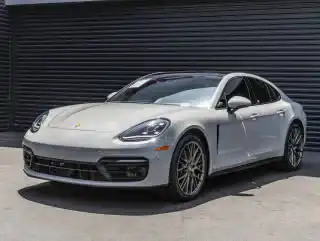 2023 Porsche Panamera 4 Platinum Edition's photo