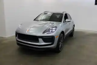 2026 Porsche Macan T's photo