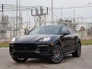 2026 Porsche Cayenne S's photo