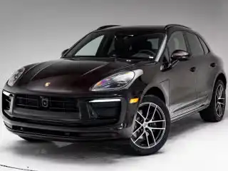 2026 Porsche Macan T's photo