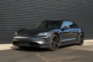 2025 Porsche Taycan 4S Cross Turismo's photo