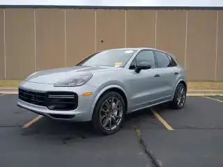 2022 Porsche Cayenne Turbo's photo