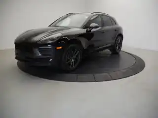 2023 Porsche Macan T's photo
