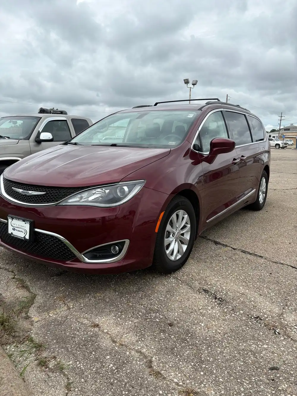 2017 Chrysler Pacifica Touring-L's photo