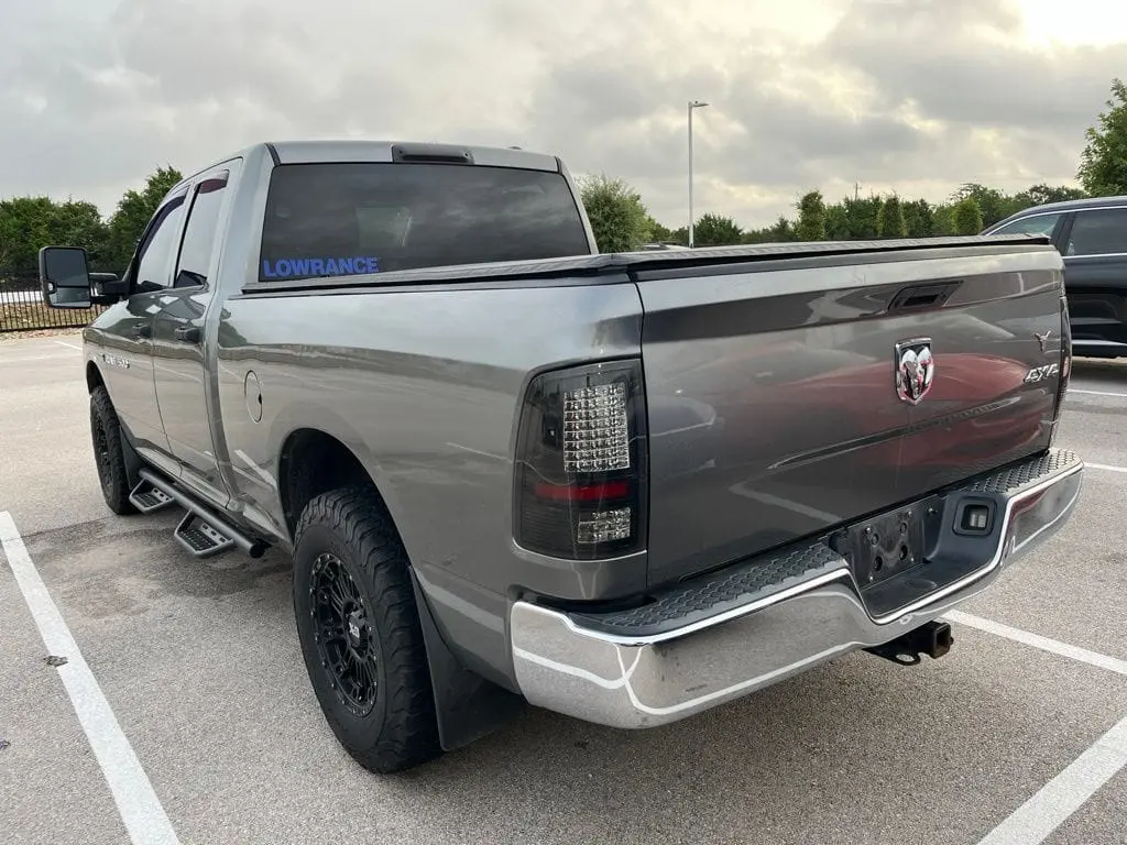 2012 RAM 1500 ST Quad Cab 4x4 photo 4