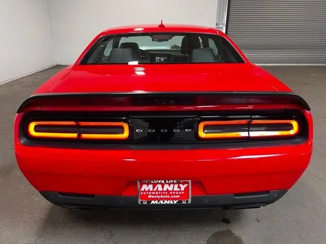 2023 Dodge Challenger R/T Scat Pack photo 4