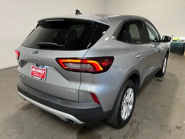 2024 Ford Escape Active AWD photo 3