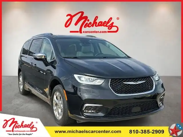 2021 Chrysler Pacifica Limited's photo