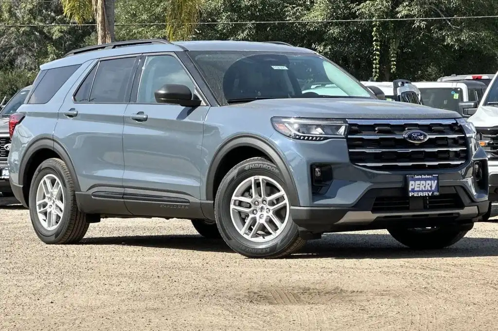 2026 Ford Explorer Active's photo