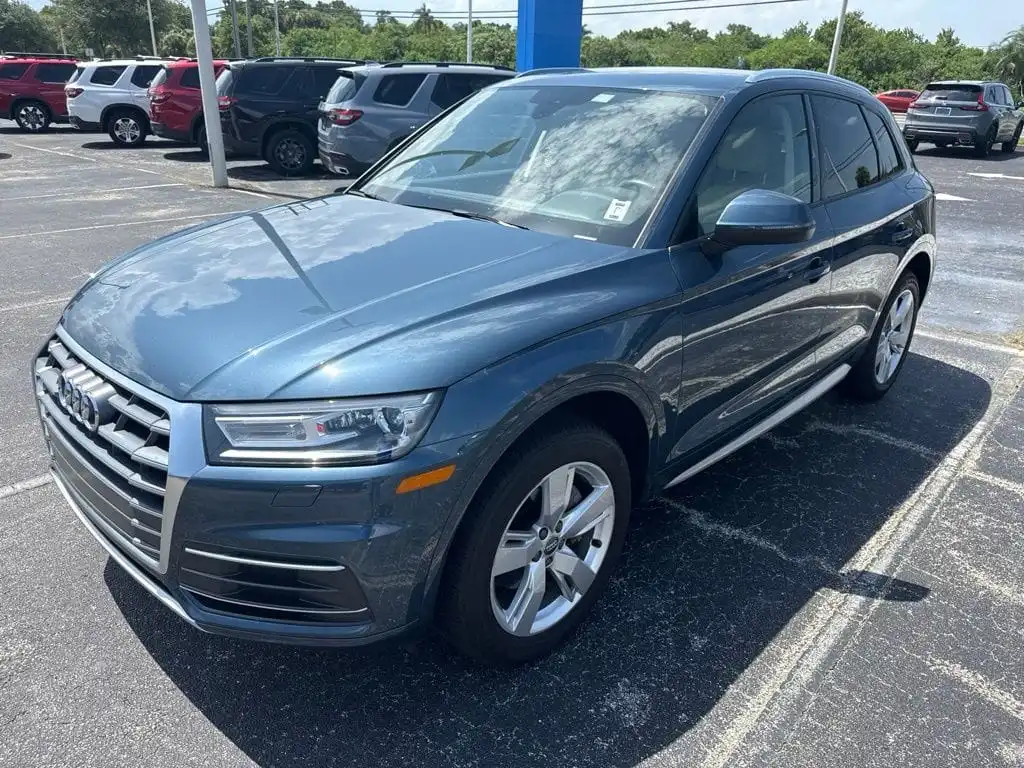 2018 Audi Q5 2.0T quattro S tronic Premium's photo