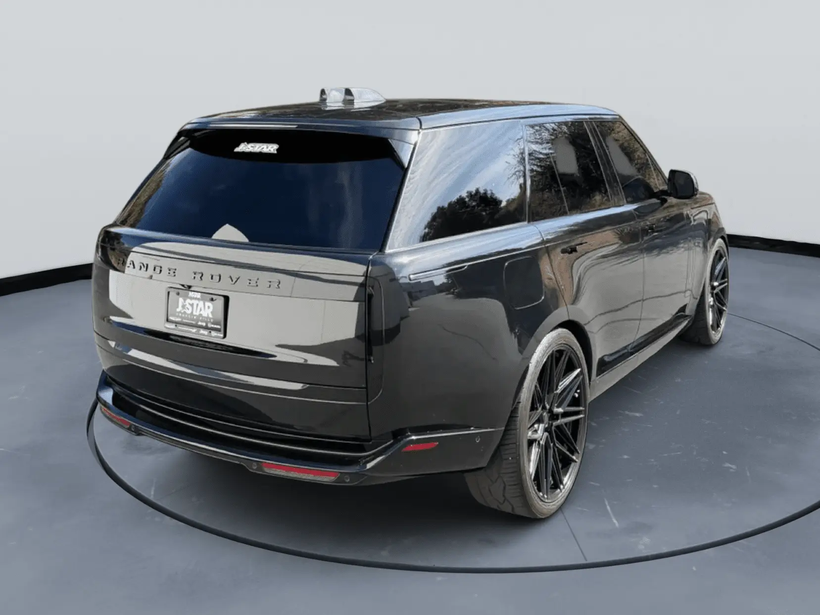2025 Land Rover Range Rover 4.4 SE SWB photo 5
