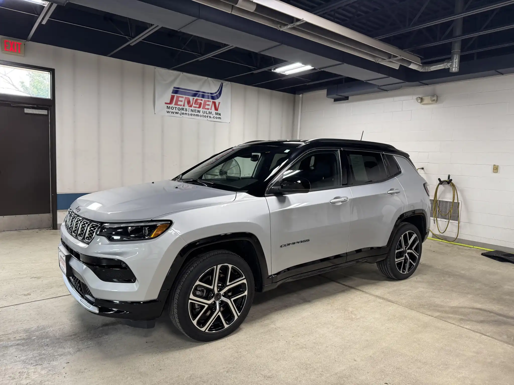 2025 Jeep Compass Limited 4WD's photo