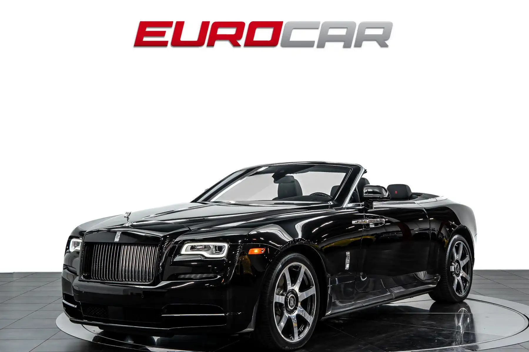 2017 Rolls-Royce Dawn Base's photo