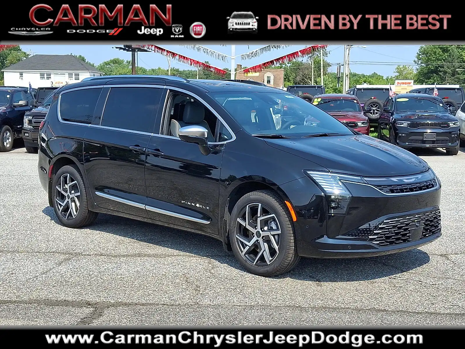 2027 Chrysler Pacifica Pinnacle AWD's photo