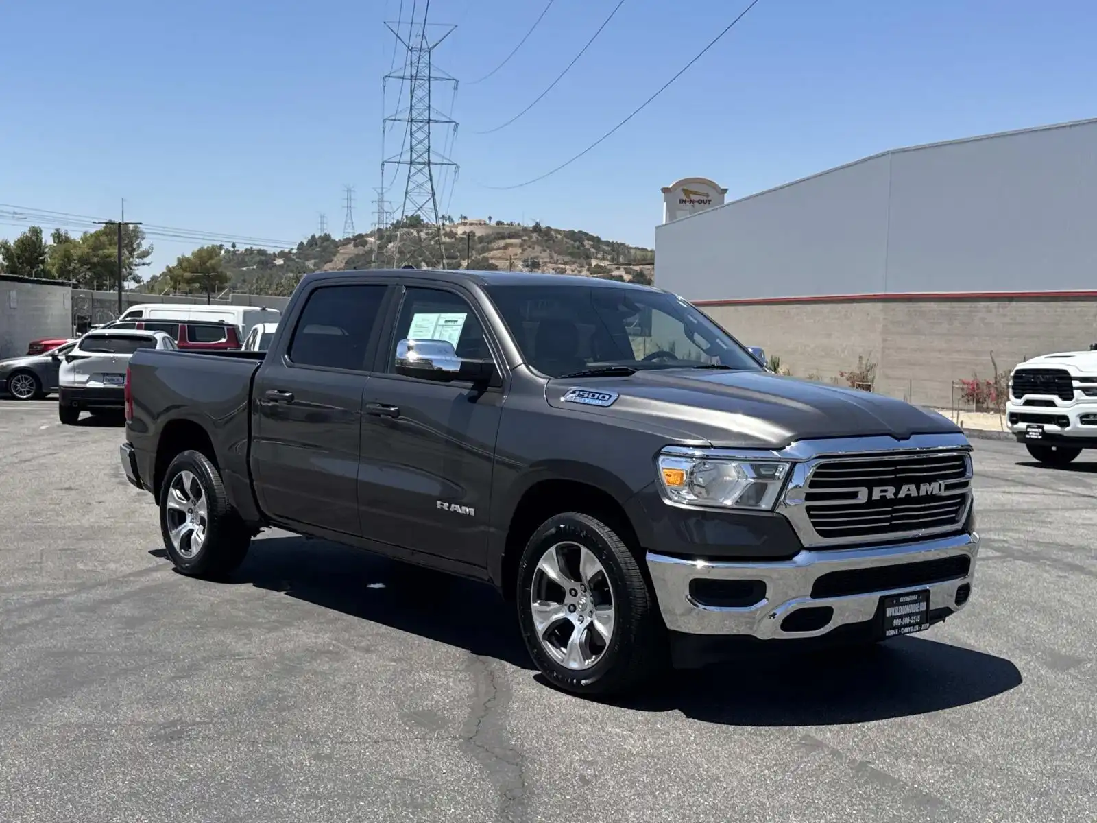 2024 RAM 1500 Laramie Crew Cab 5'7's photo