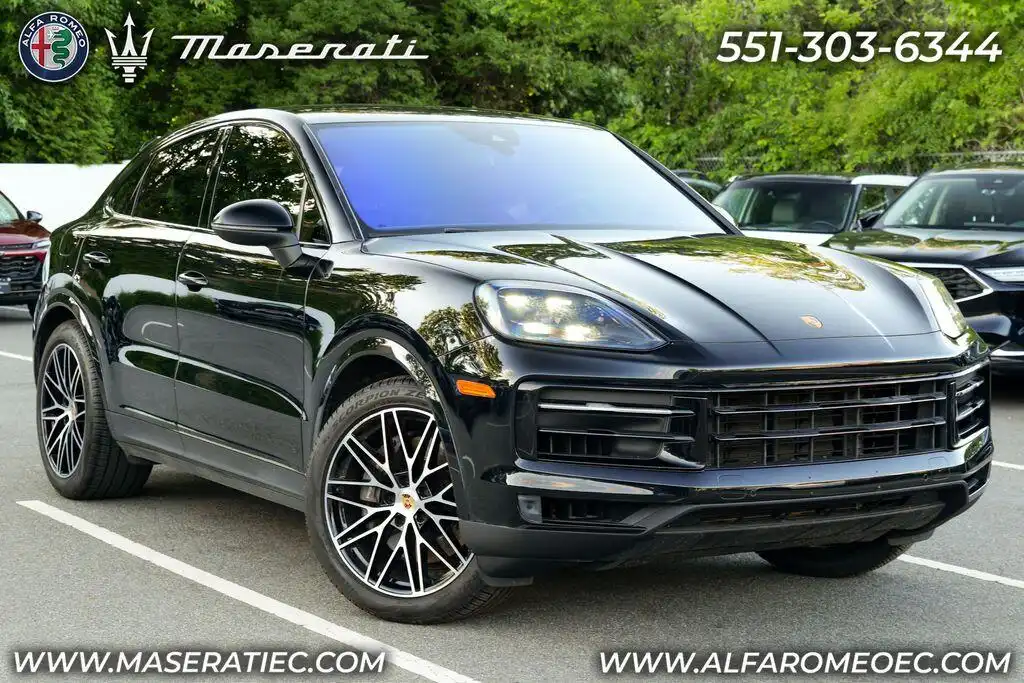 2024 Porsche Cayenne Base's photo