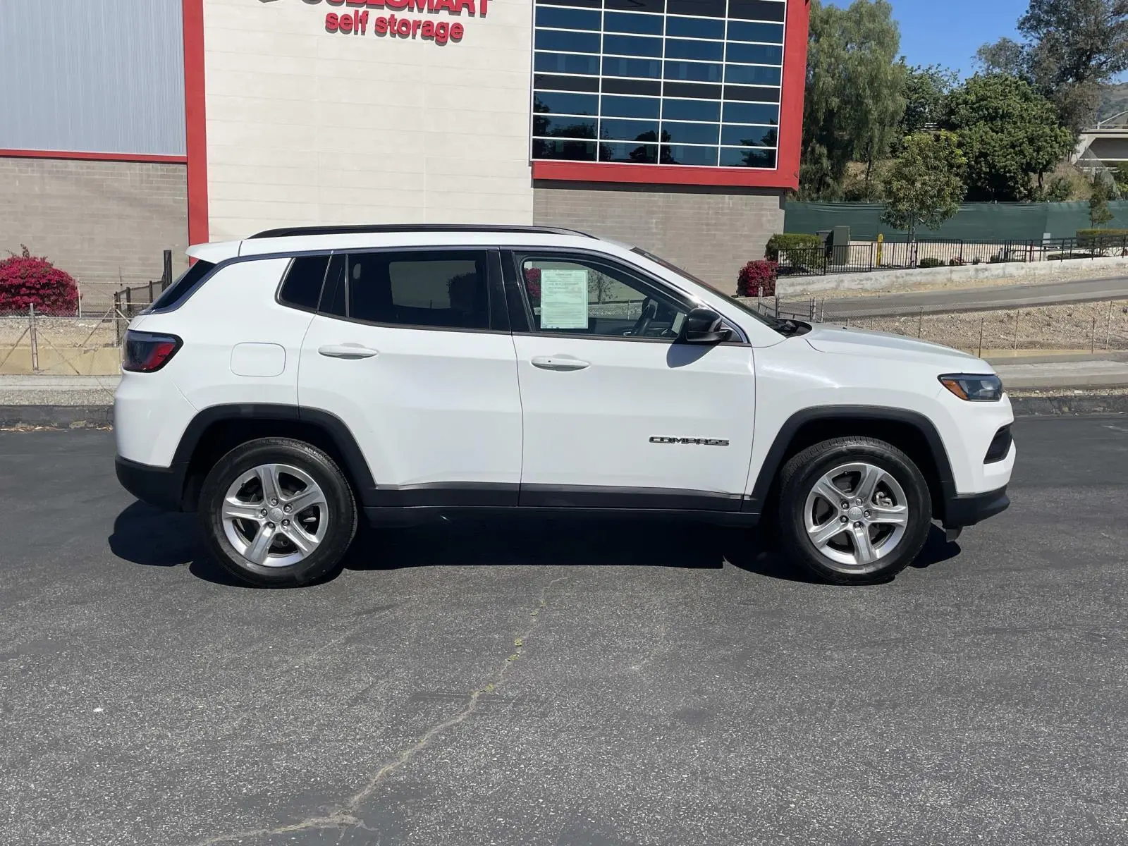 2023 Jeep Compass Latitude 4X4 photo 3