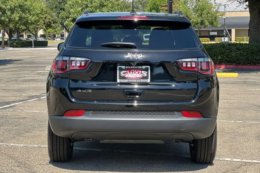 2026 Jeep Compass Altitude 4X4 photo 5