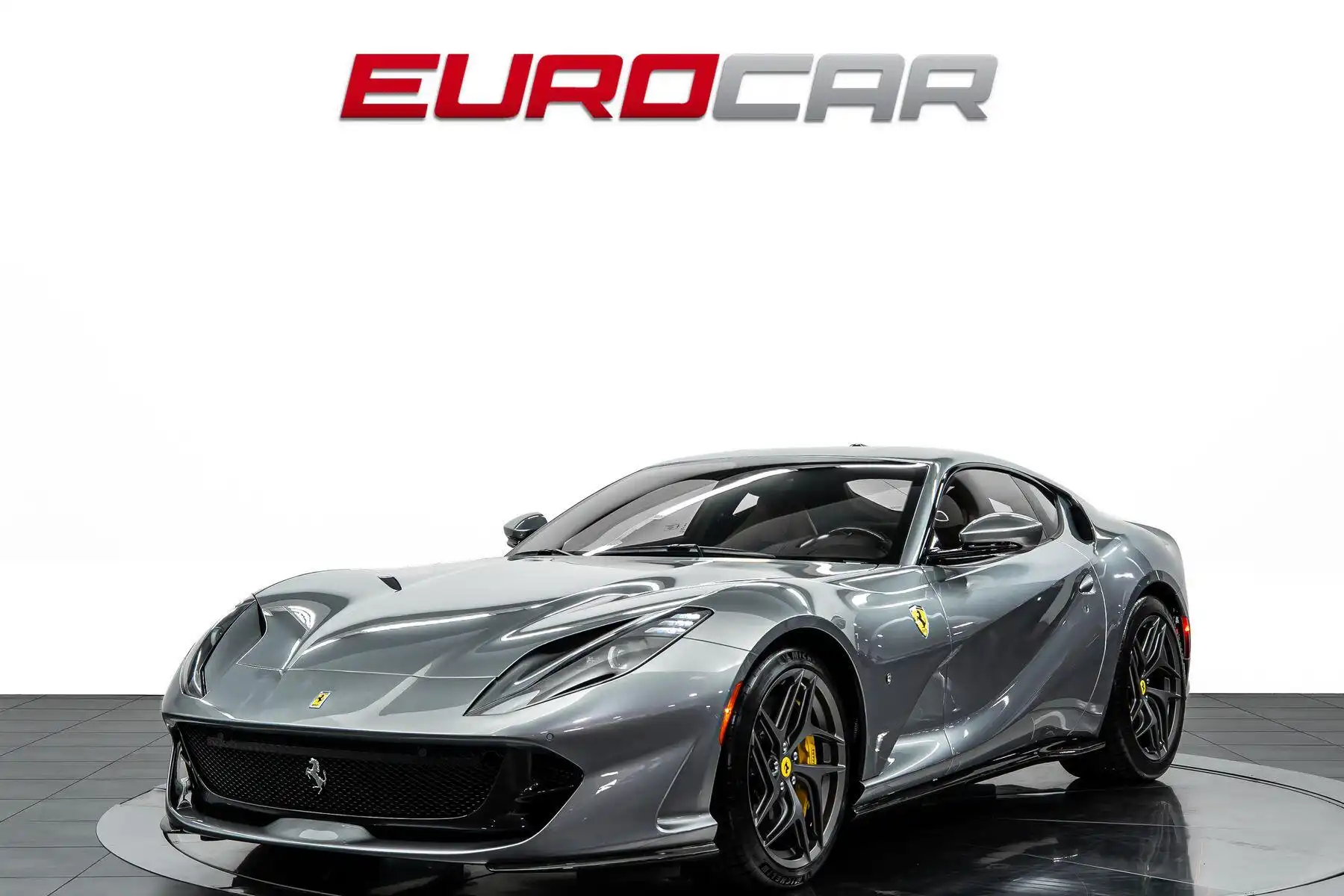 2020 Ferrari 812 Base's photo