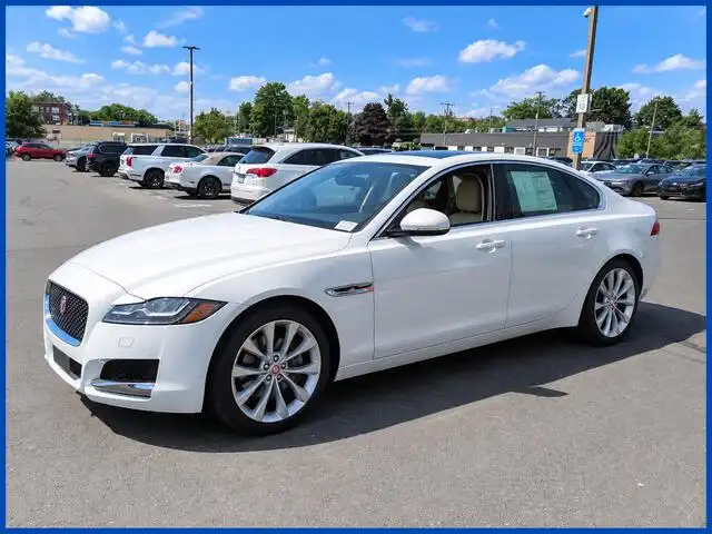 2018 Jaguar XF 25t Premium AWD's photo