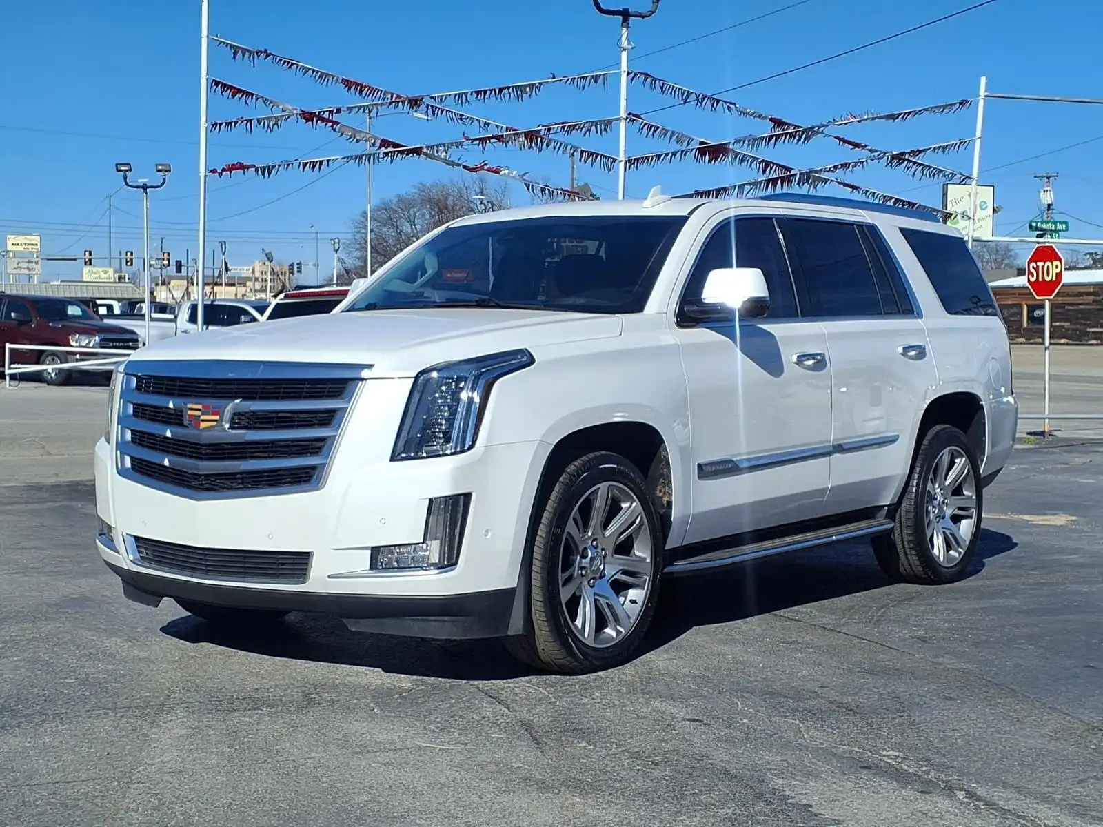 2020 Cadillac Escalade AWD Luxury's photo