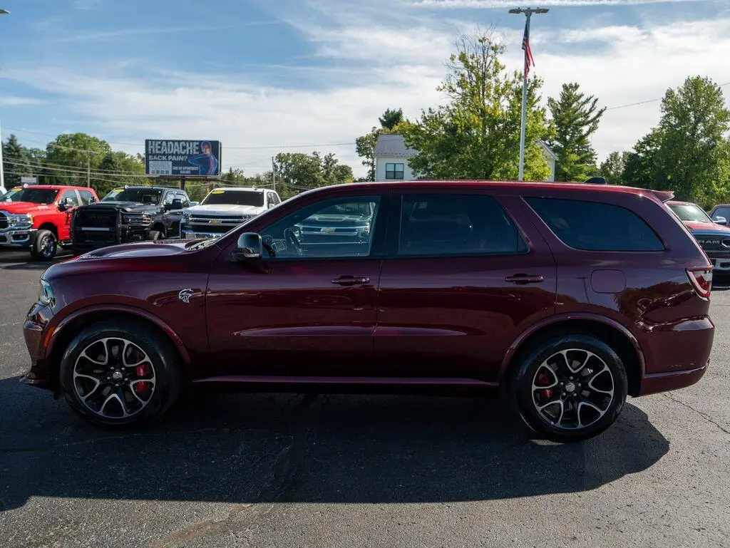 2025 Dodge Durango SRT Hellcat AWD Brass Monkey photo 4