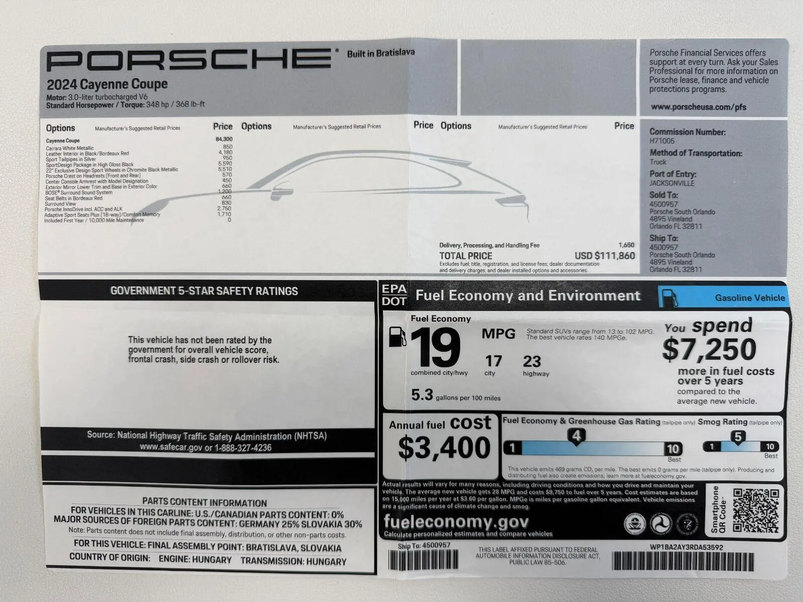 2024 Porsche Cayenne Base photo 3