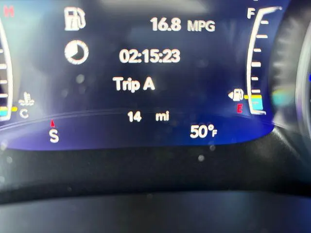 2026 Chrysler Pacifica Select photo 3