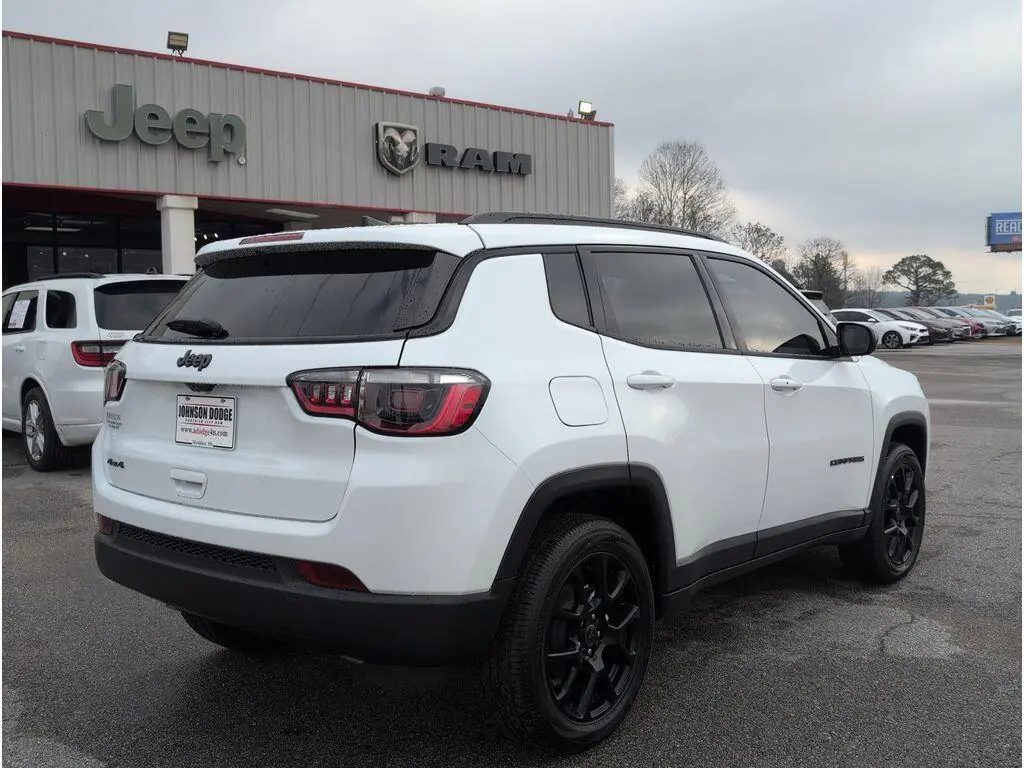 2026 Jeep Compass Altitude 4X4 photo 5