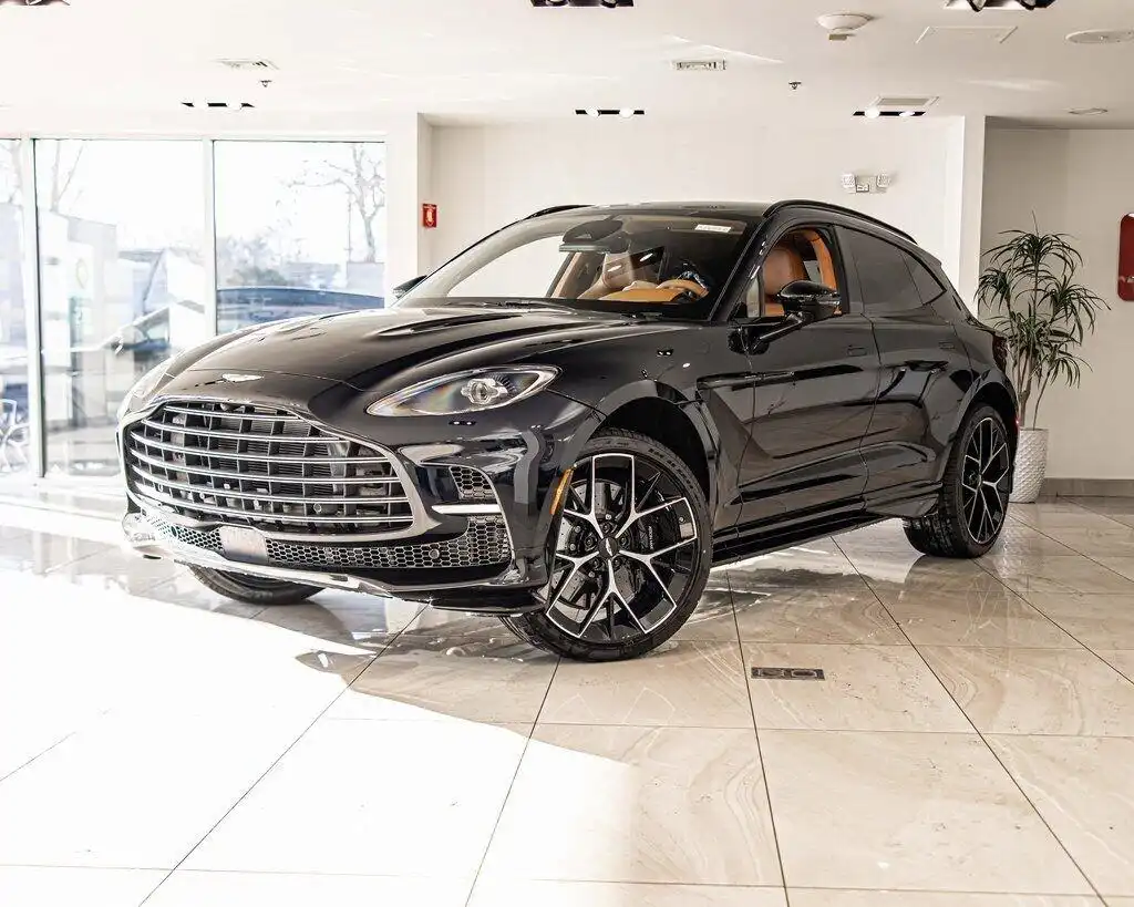 2026 Aston Martin DBX 4.0 V8 707 AWD's photo