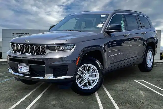 2026 Jeep Grand Cherokee L Laredo X 4x4's photo