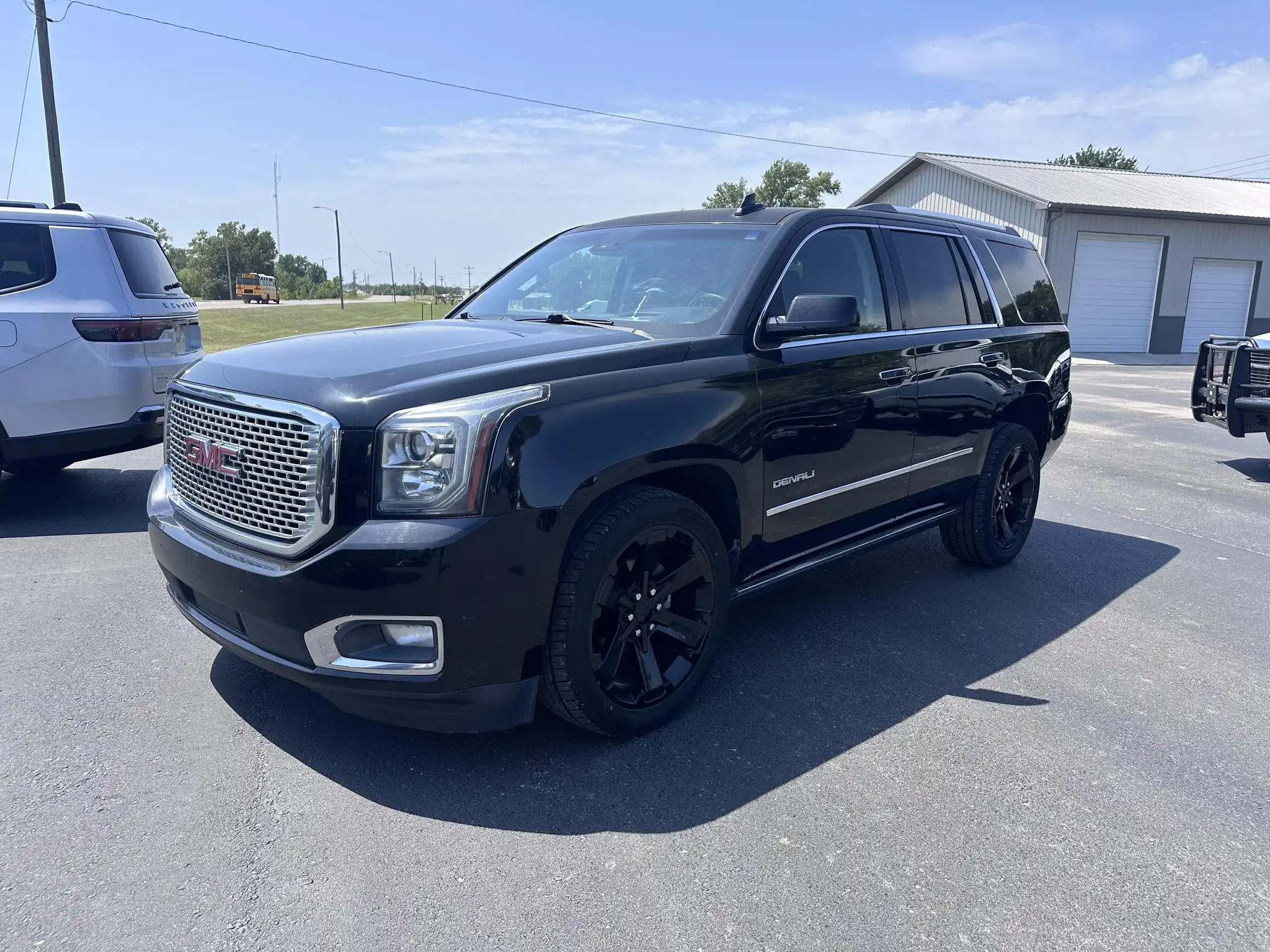 2017 GMC Yukon 2WD Denali's photo