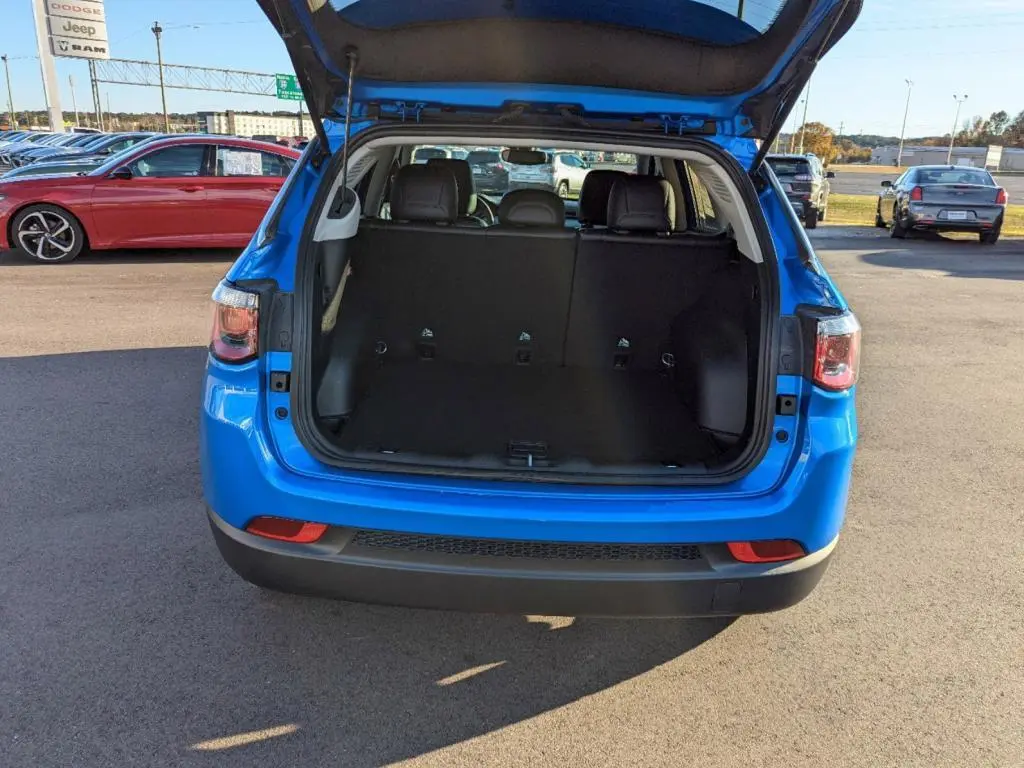 2022 Jeep Compass Latitude 4X4 photo 5