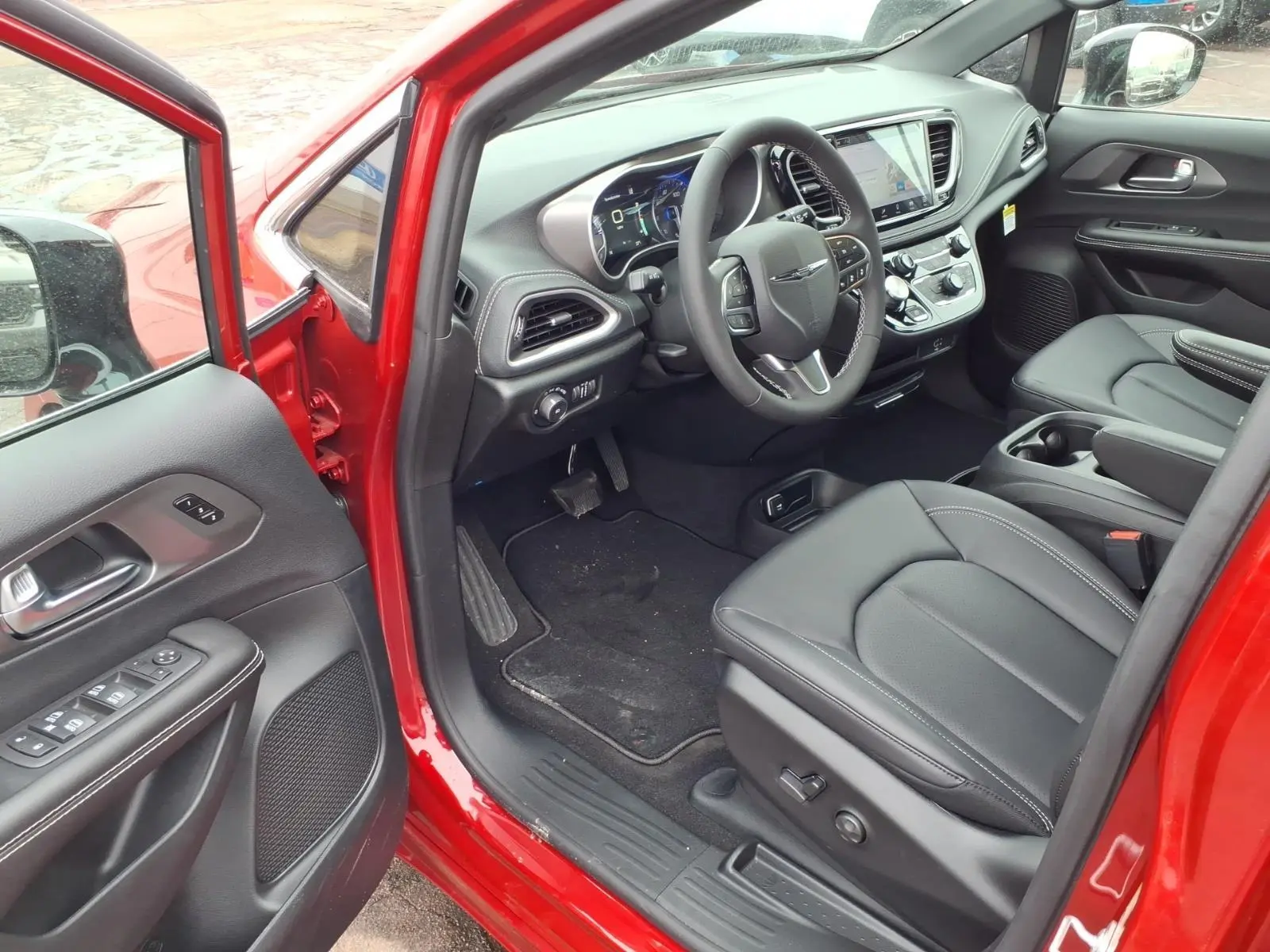 2026 Chrysler Pacifica Select photo 5