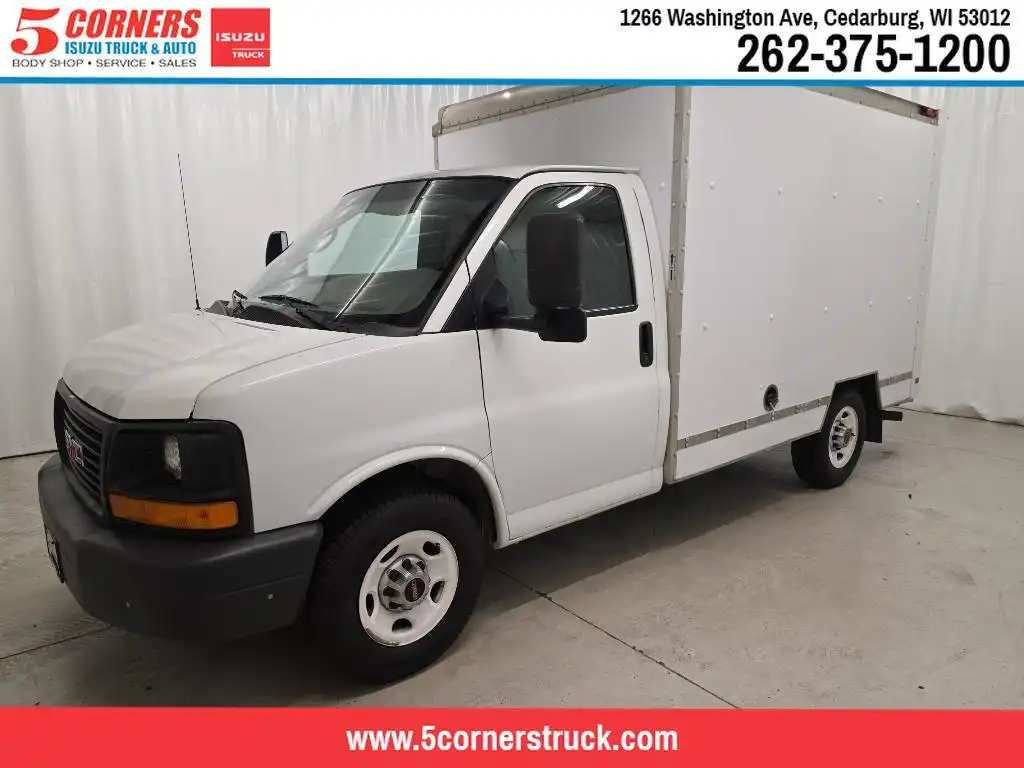 2012 GMC Savana's photo