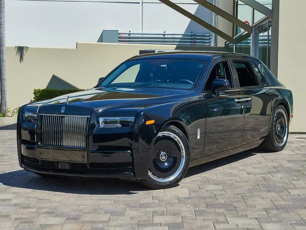 2026 Rolls-Royce Phantom Base's photo