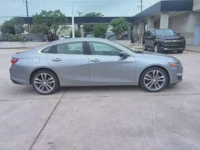2024 Chevrolet Malibu 2LT's photo