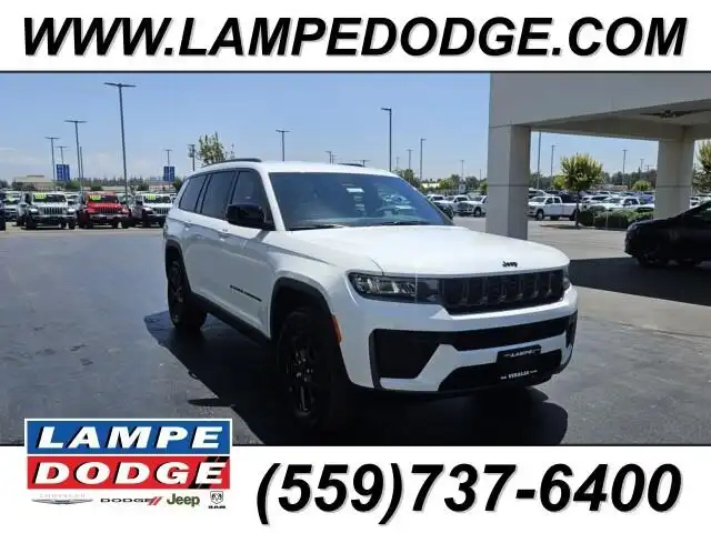 2026 Jeep Grand Cherokee L Laredo Altitude's photo