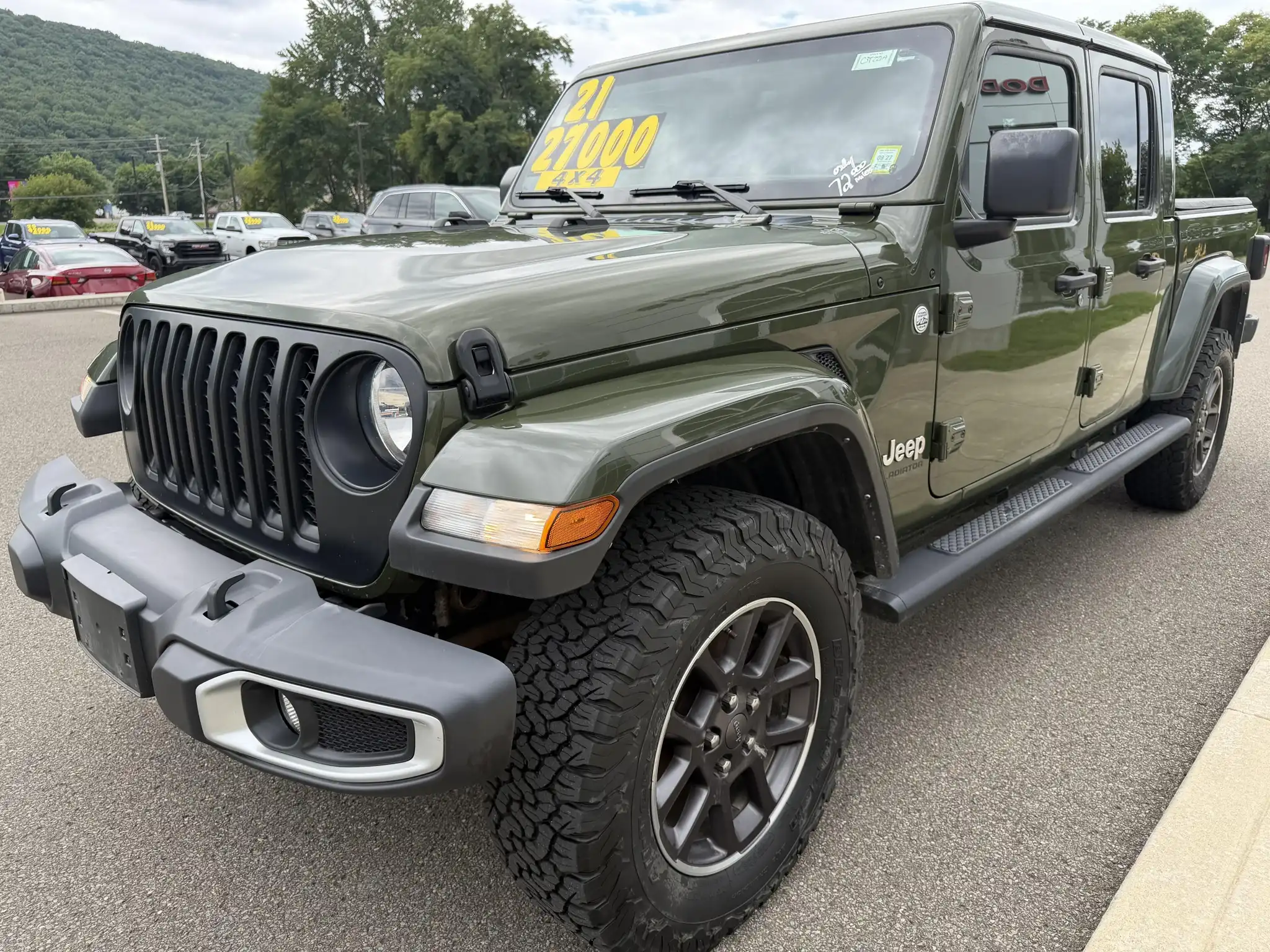2021 Jeep Gladiator Overland's photo