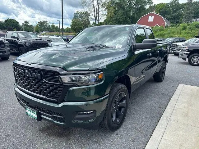2026 RAM 1500 Express 4x4 Quad Cab 6'4 photo 3